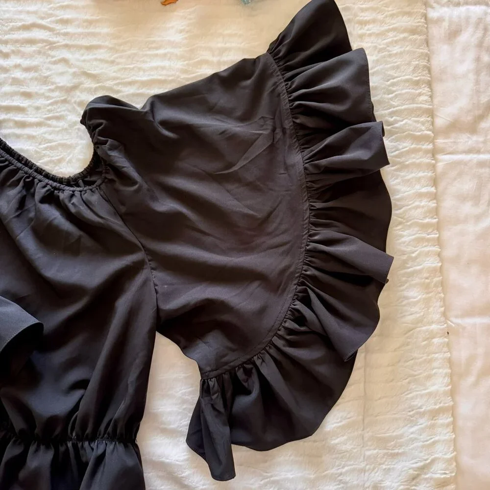 Boston Proper Blouse; flutter sleeve, rich black; XS - Picture 15 of 15